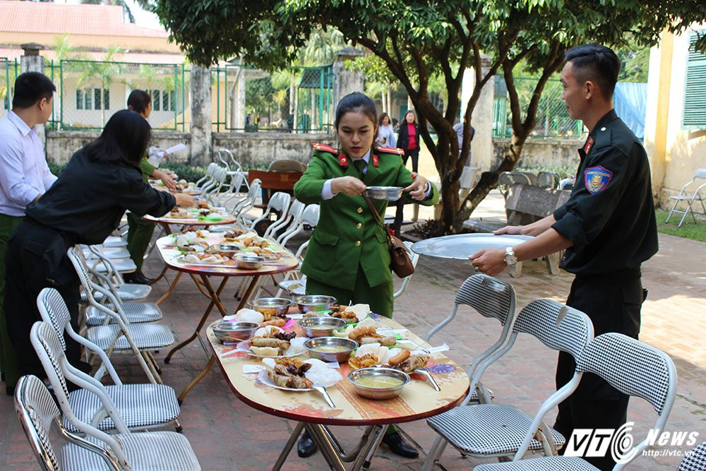 25592916_1912240592136636_400336798_o 12