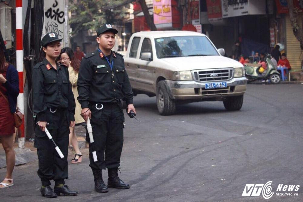 26030642_588360721495003_940916880_n 5