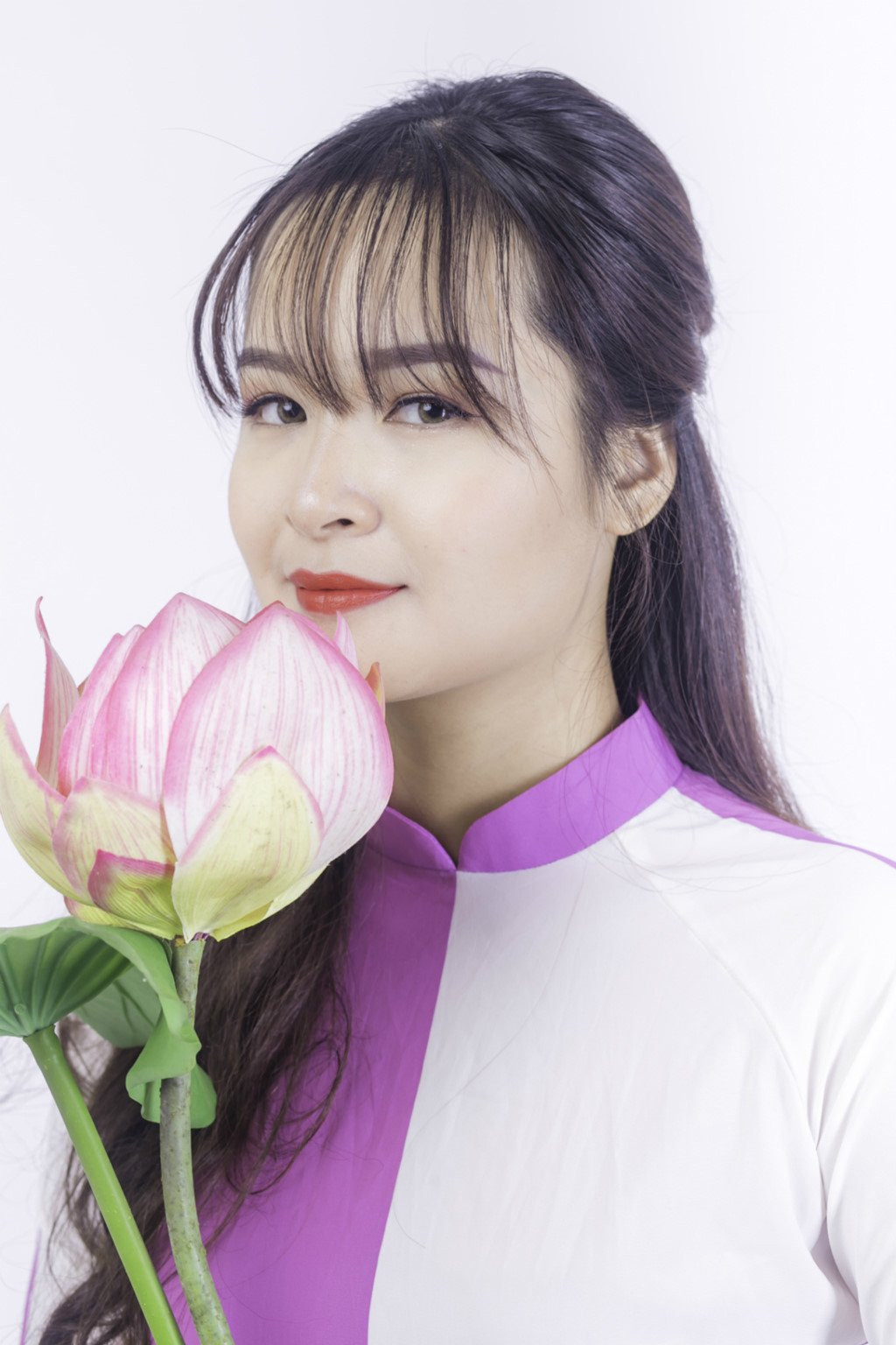 Pho chu nhiem CLB mua xinh dep: 'Nho la fan Kpop nen biet cach cu xu' hinh anh 4