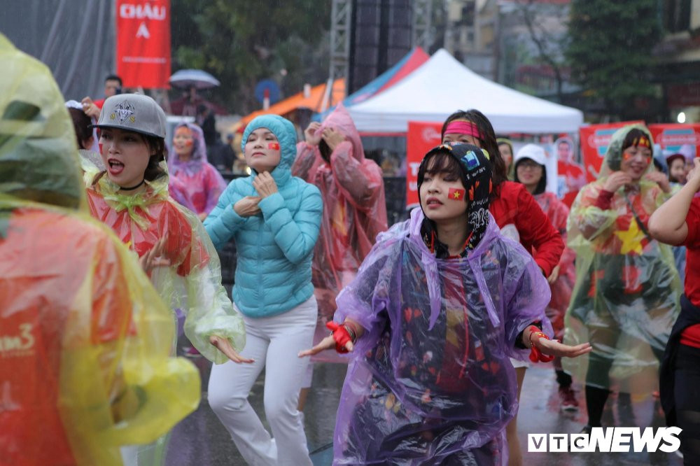 27393480_1572680066143074_1213810863_o 7