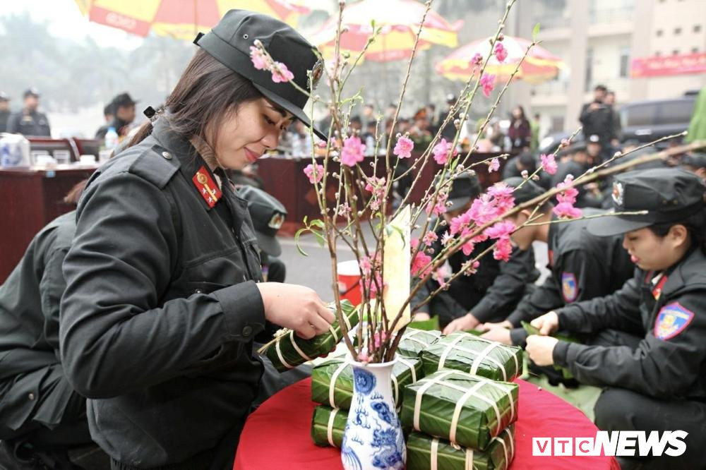 27999186_1549576668497276_682588054_o 5