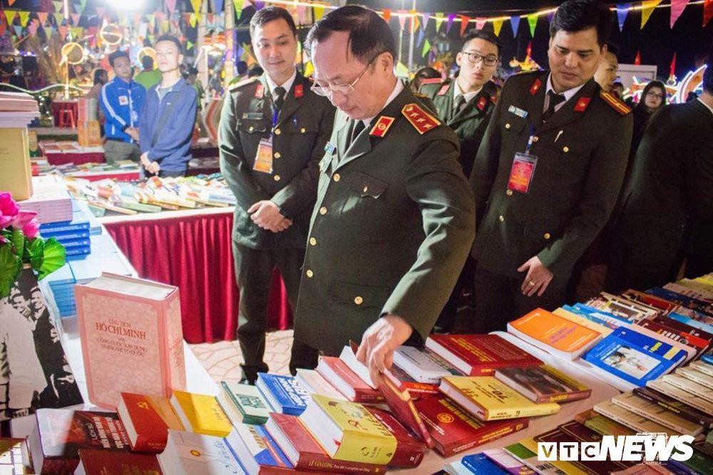 29133211_1646613025432883_966435089766416384_n-1-14-0120010