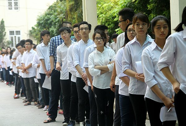 hinh-anh-nhung-thi-sinh-dau-tien-thi-dai-hoc-nam-2016