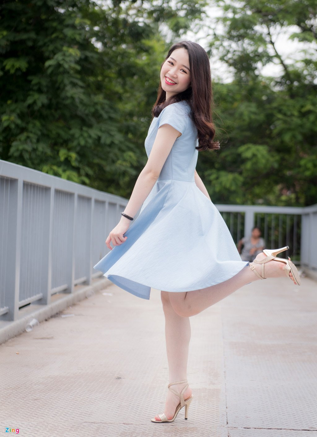 Hoa khoi Ngoai giao: 'Ban trai co rat nhieu, nhung nguoi yeu thi chua' hinh anh 3