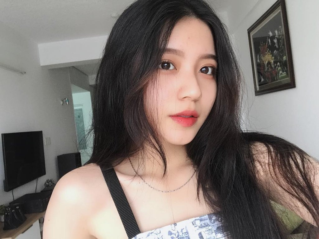 Loat hot girl sinh nam 2000 chuan bi thi THPT quoc gia hinh anh 7