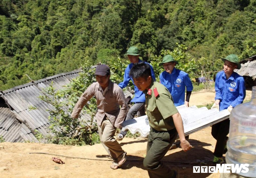 36509808_2052399275011305_3496694710041313280_n 12