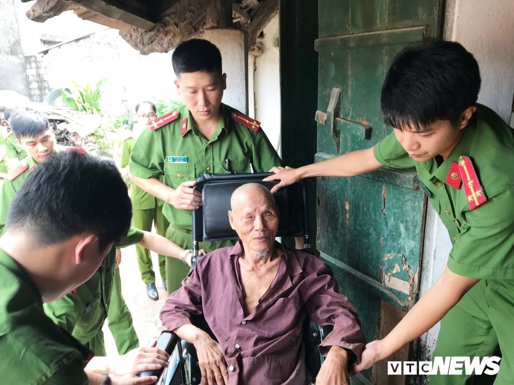 78eff23c44bfa5e1fcae-2014 8