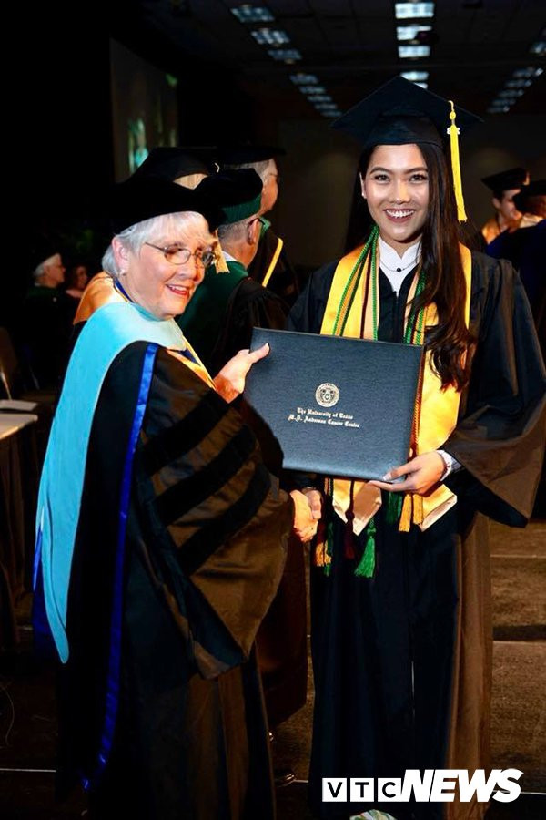 42058338_1795465697239018_818616282671742976_n