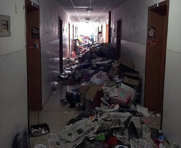 88fe7d3bccbb04c87402215ae7909aef 28