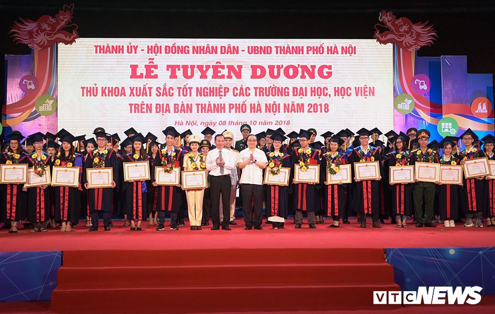 43411578_2166115440129585_4232088201692446720_n