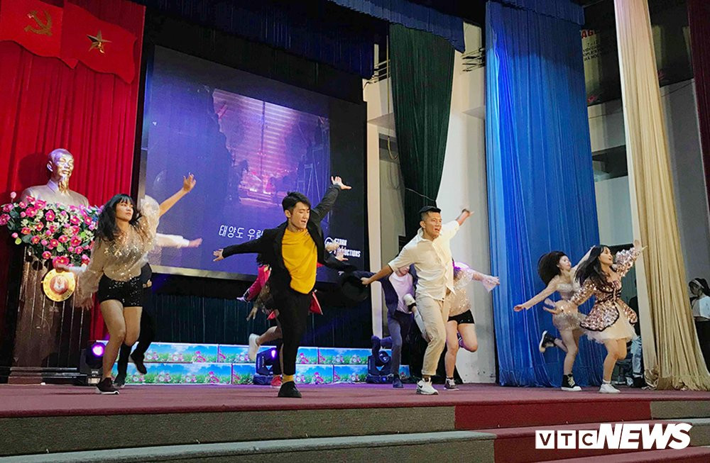 44219849_337045997099857_5748309603909632000_n 18