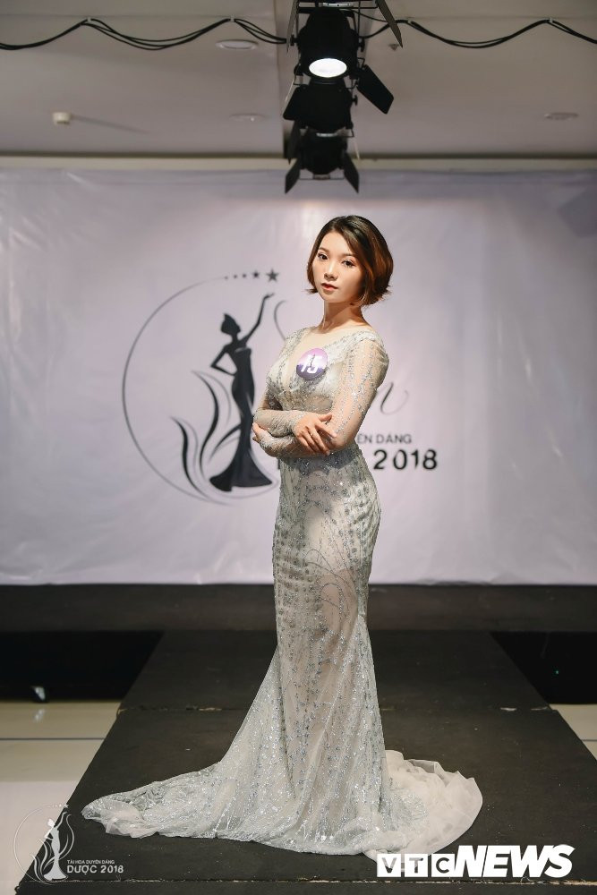 15 - Nguyß+àn B+¡ch Ngß+ìc (2) 8