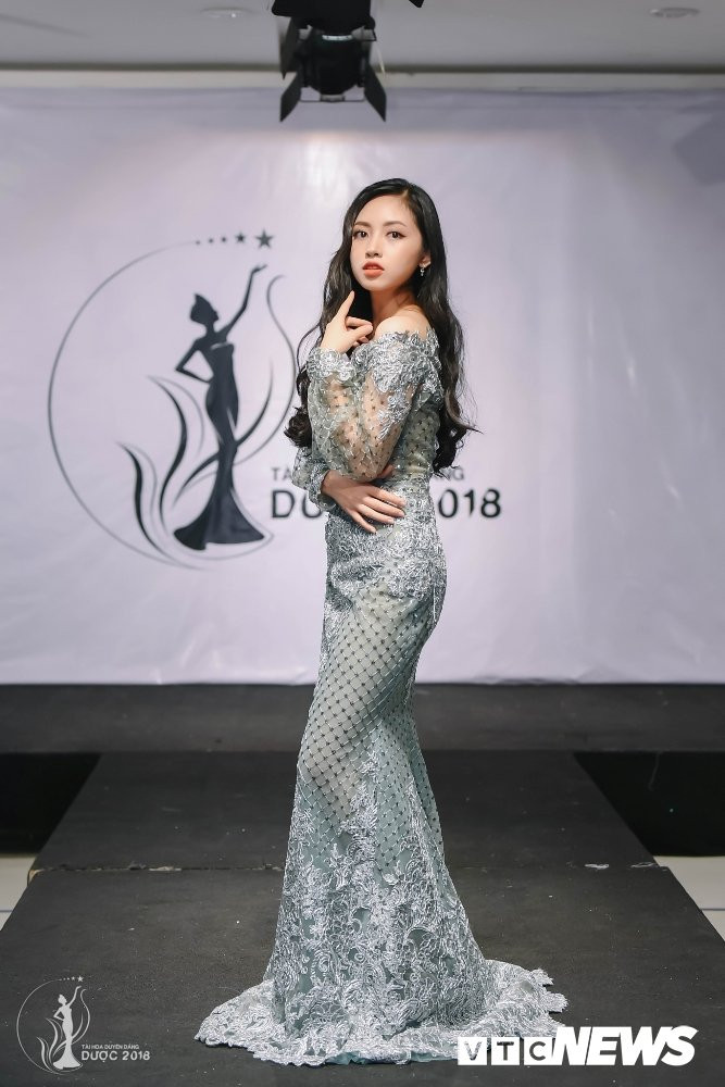 25 - Trߦºn Thß+ï Huyß+ün Trang (1) 10