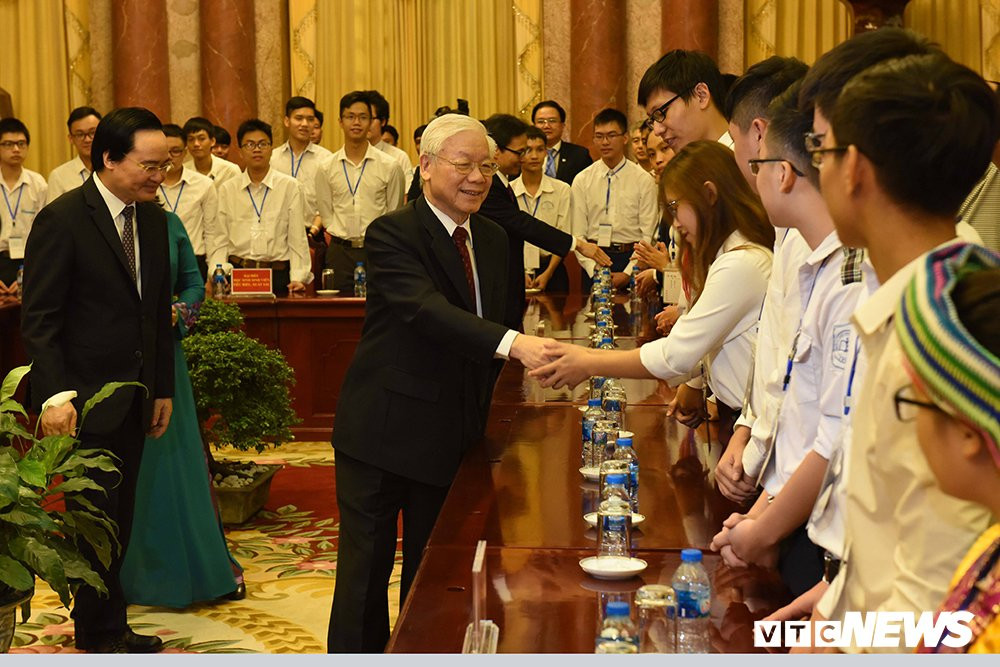 45301745_555154221621484_5035191732505935872_n 12