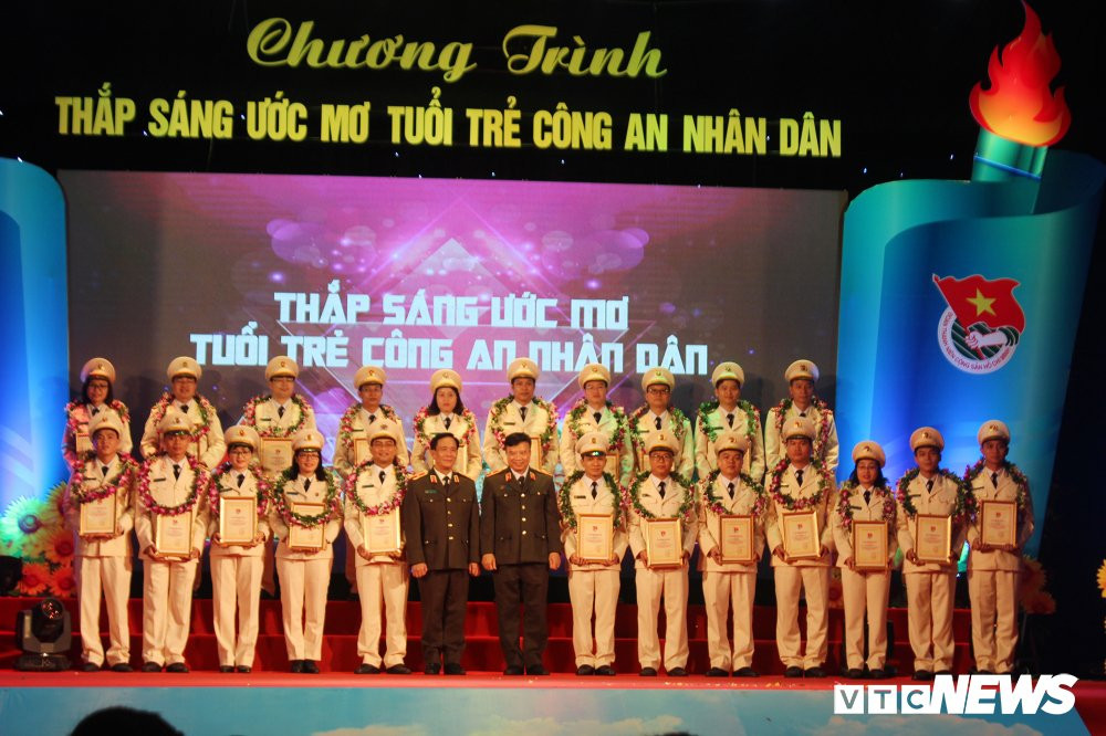 nha giao tieu bieu 3