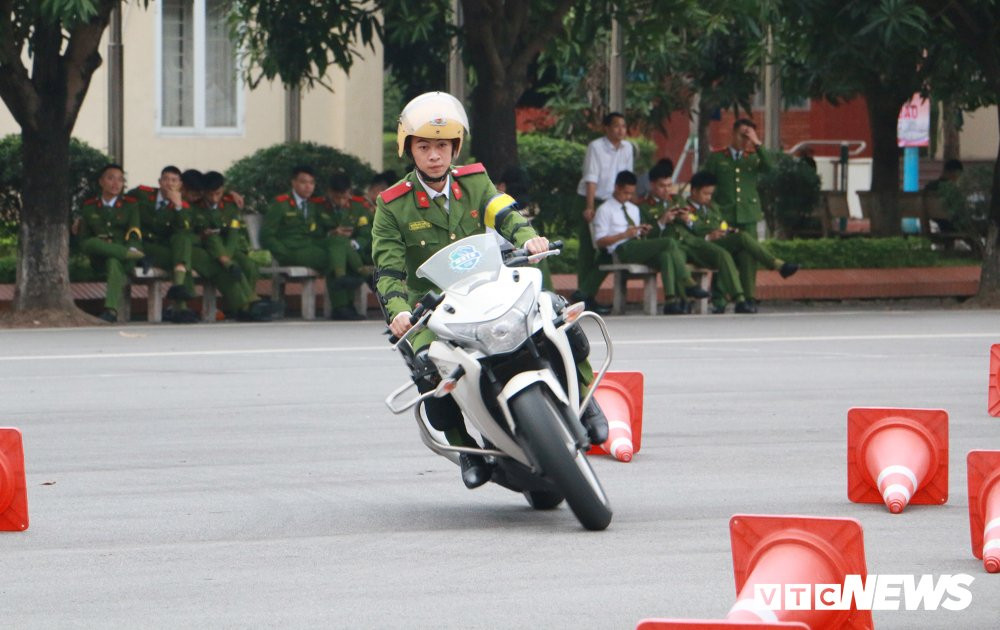 hocviencanhsat (6) 17