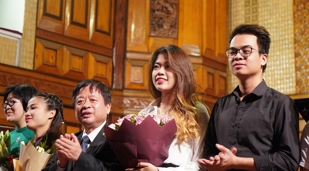 46651861_324210901734481_6549677289330704384_n