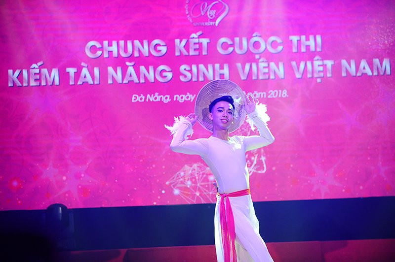 c0bd088b3b9dd8c3818c 11