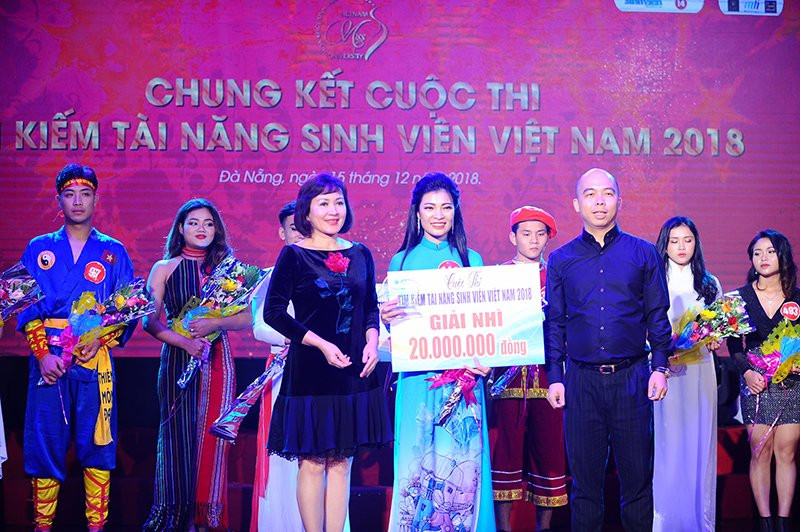 e5dacf1efc081f564619 13