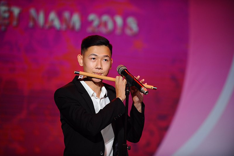 f8a27d8a4e9cadc2f48d 12