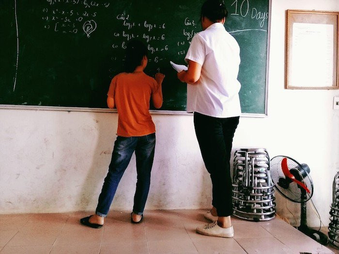 photo-1-15466775253221332470083 3