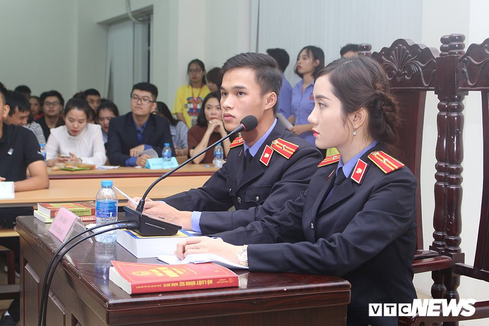 dai dien vien kiem sat (1) 12