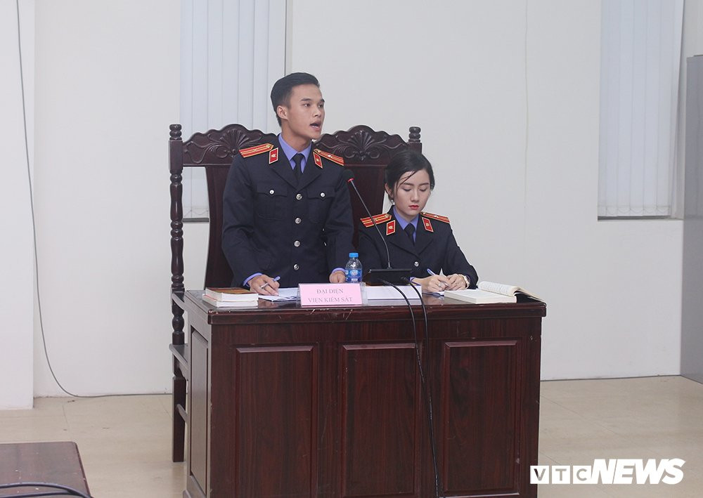 dai dien vien kiem sat (2) 13