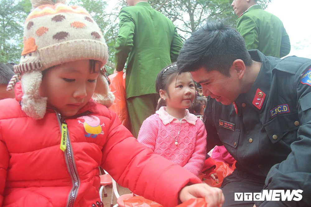 chien-sy-co-dong (1) 6