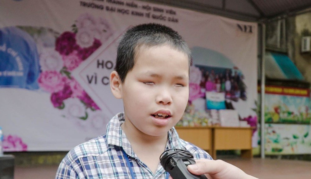 sinh-vien-thanh-lich-NEU (1)