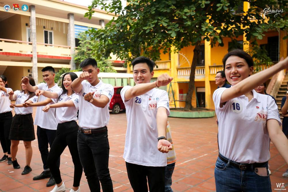 sinh-vien-thanh-lich-NEU (4) 4