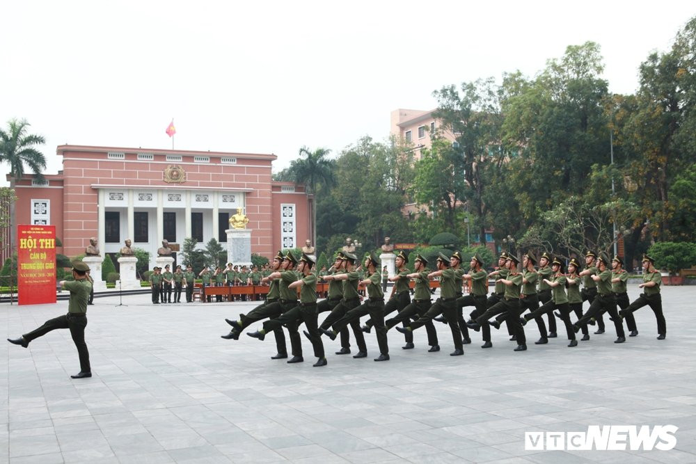 hoc-vien-an-ninh (3) 18