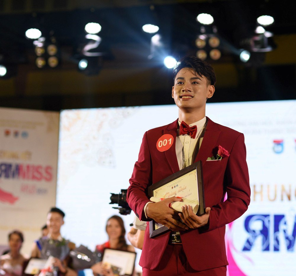 mr and miss hus (5) 8