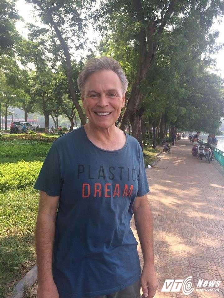 14556009_682849705202015_