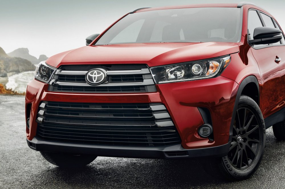 d93fcb85-2019-toyota-highlander-nightshade-3 3