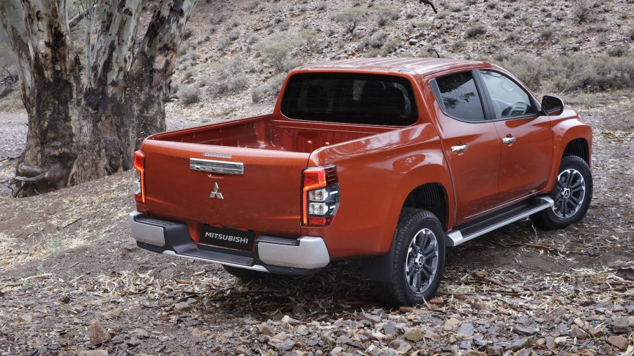 2019-mitsubishi-triton-l200-2 (4) 5