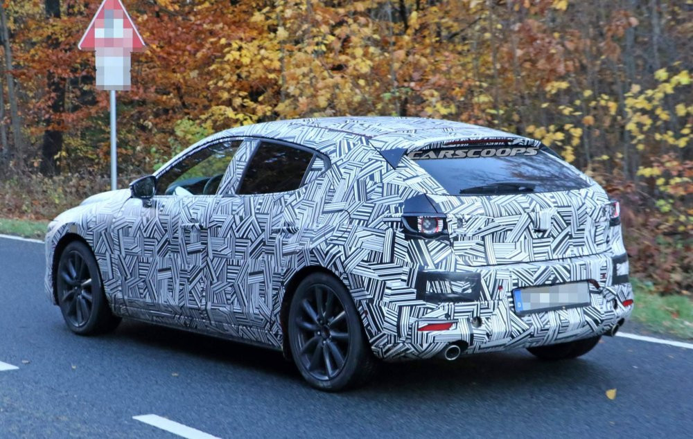 4c3016c0-2019-mazda3-hatchback-spy-shots-13 8