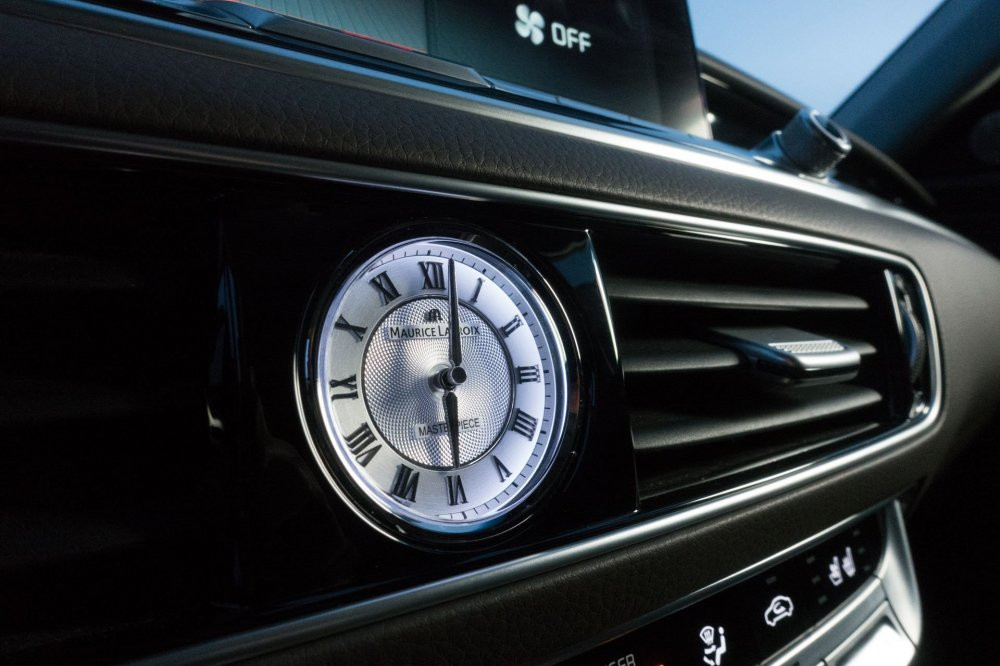 ee557c6c-2019_kia-k900-04 6