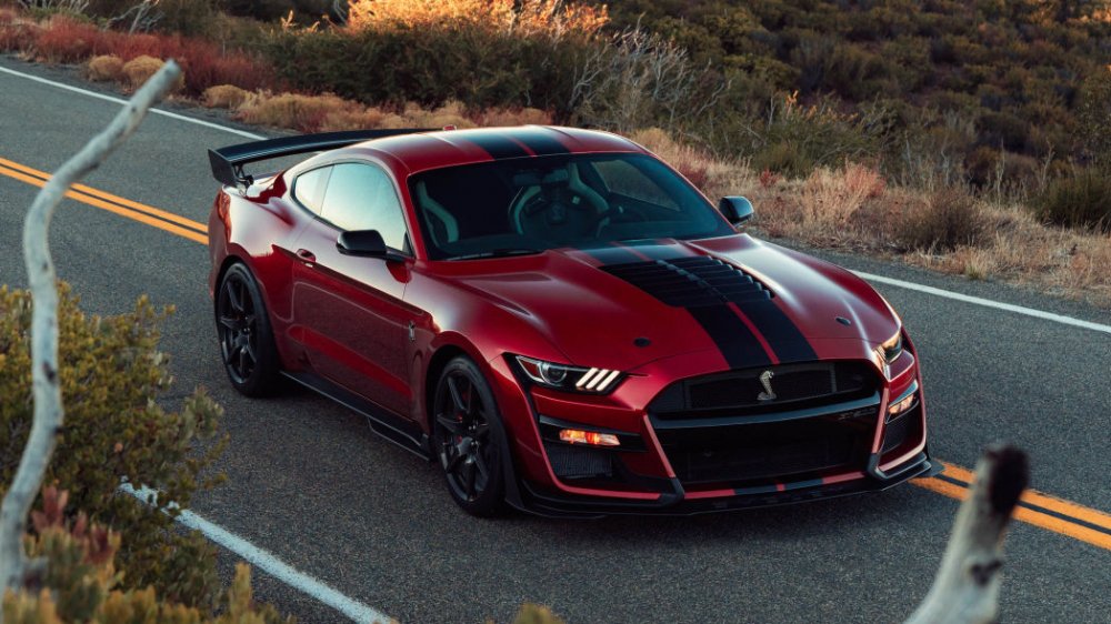 2020-ford-mustang-shelby-gt500-1 (4) 7