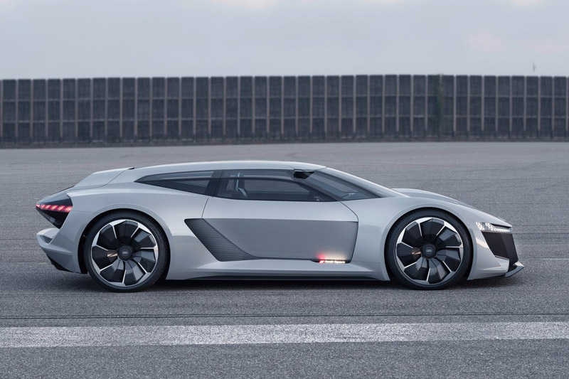 4-2018-audi-pb18-e-tron 3