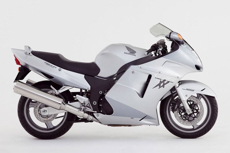 6-Honda-CBR1100XX-Super-Blackbird 6