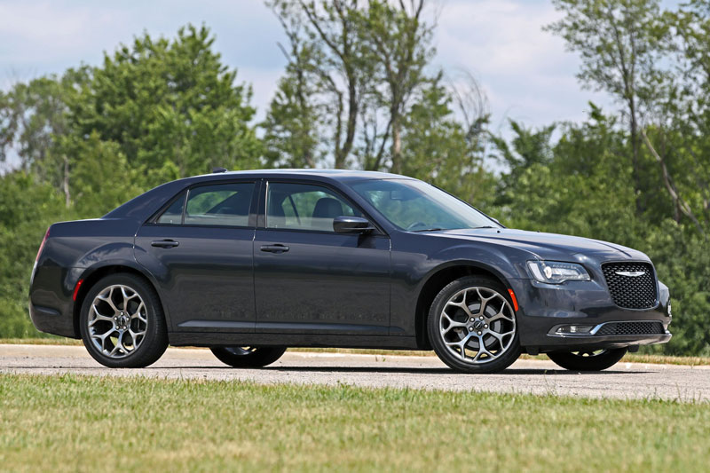 6-Chrysler-300-Limited 5