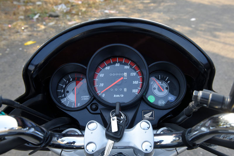 Honda-CB-Unicorn-7 7