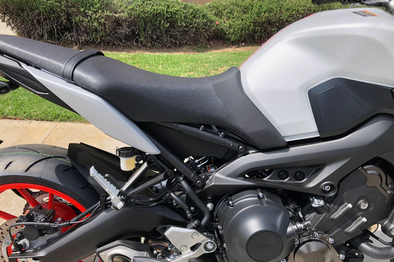Yamaha-MT-09-10 9