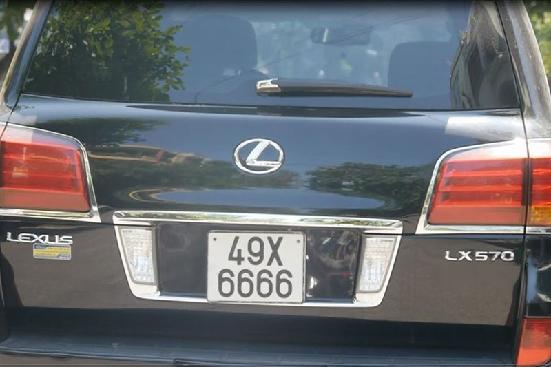 9 9