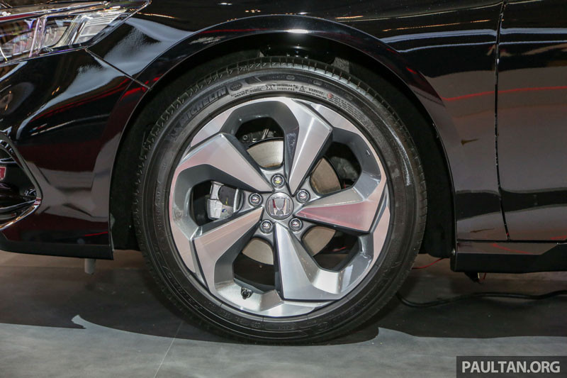 2019_Honda_Accord-2