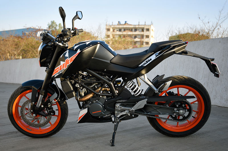 ktm-200-duke-1