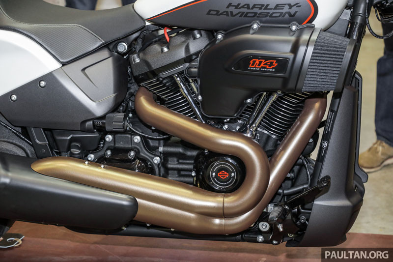 Harley-Davidson-FXDR-114-2019-12 11