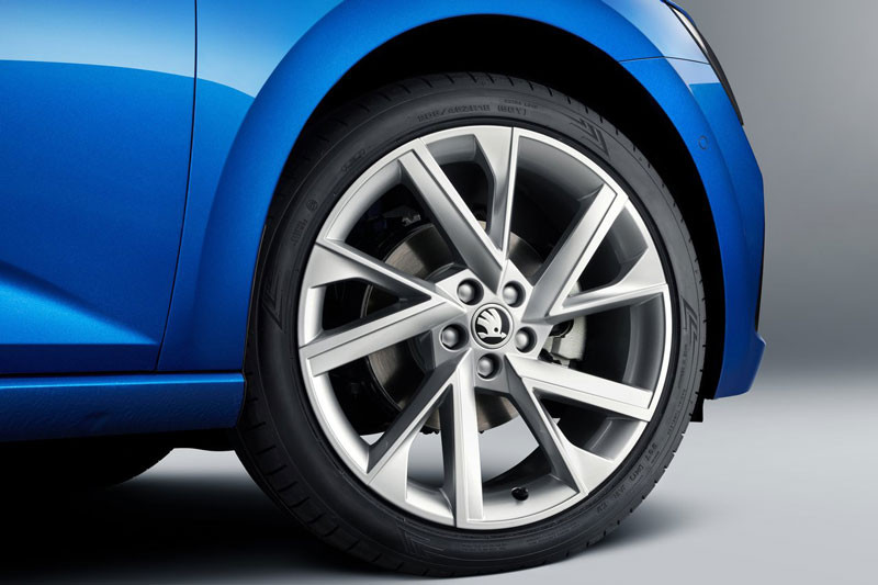 Skoda-Scala-2019-4 3