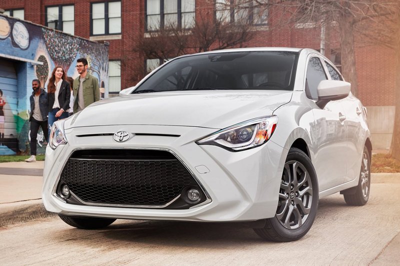 3-Toyota-Yaris_Sedan-2019 3