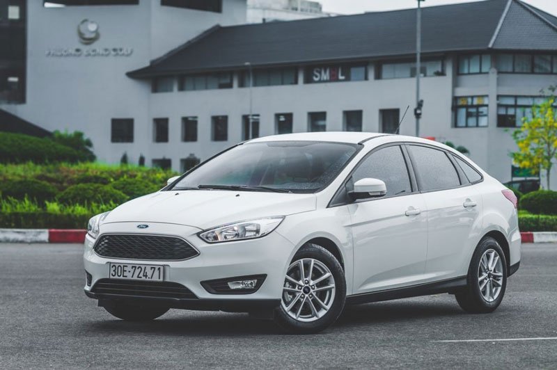 3-Ford_Focus 3